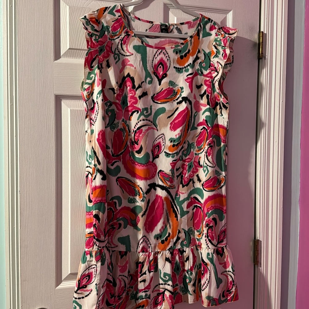 Dress - Picture 1 of 2
